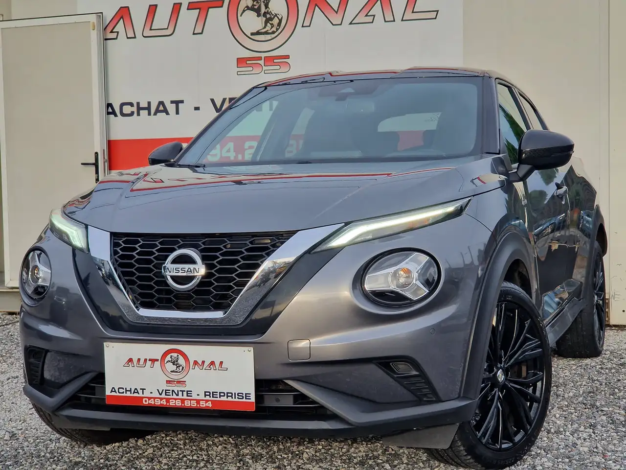 Nissan Juke 1.0 DIG-T 2WD Enigma**1MAIN**CARNET FULL NISSAN — photo 1 of 15