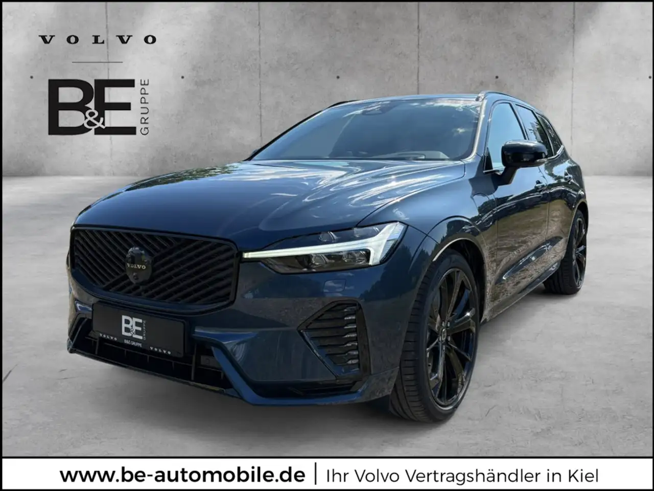Volvo XC60 T8 Plus Black Edition Recharge Plug-In Hybrid AWD — photo 1 of 21