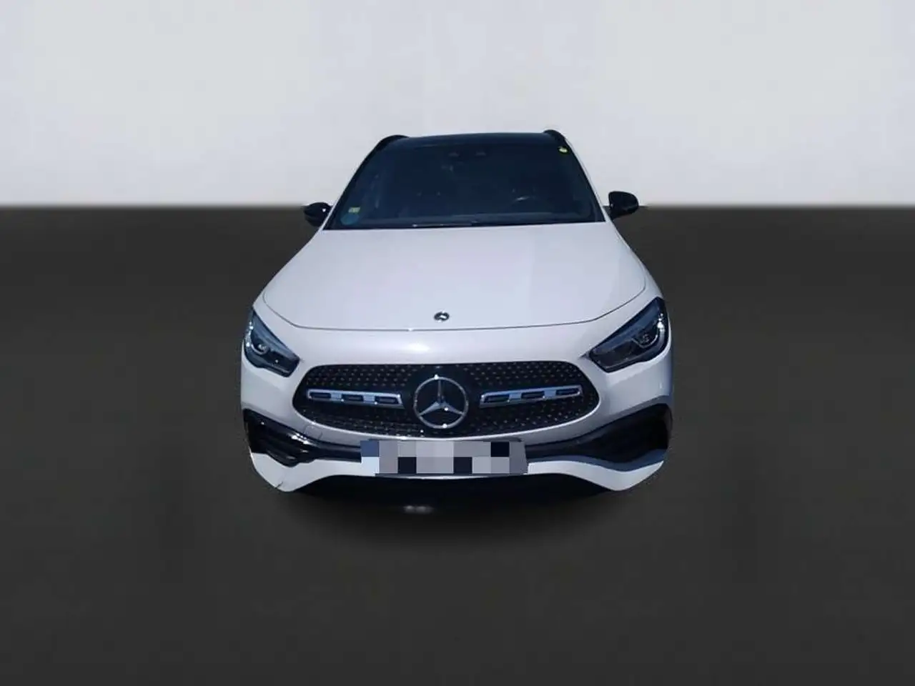Mercedes-Benz GLA 220 220d 4Matic 8G-DCT — photo 1 of 17