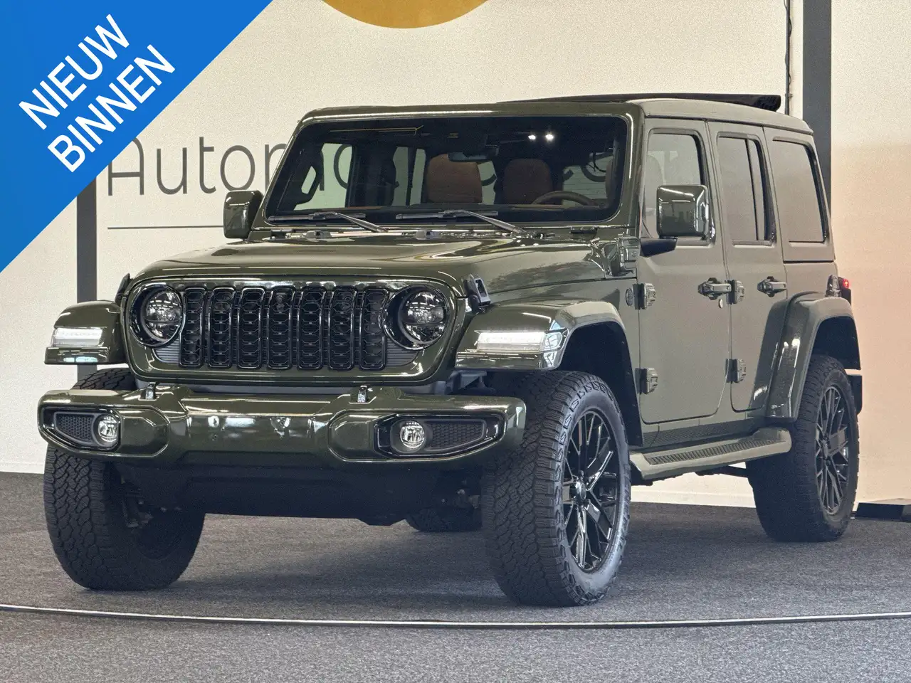 Jeep Wrangler Unlimited 4xe 380 Sahara PHEV | FACELIFT | EL. STO — photo 1 of 15