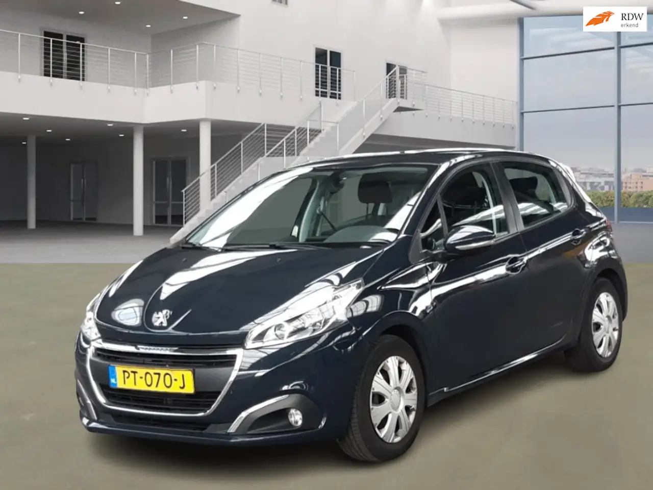 Peugeot 208 1.2 PureTech Blue Lion PSENSOR NAVI CRUISE 2 X SLE — photo 1 of 16