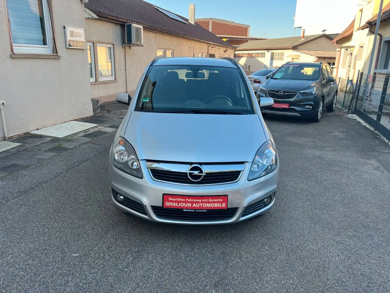 Opel Zafira B Edition 7 Sitzplätze — photo 1 of 25