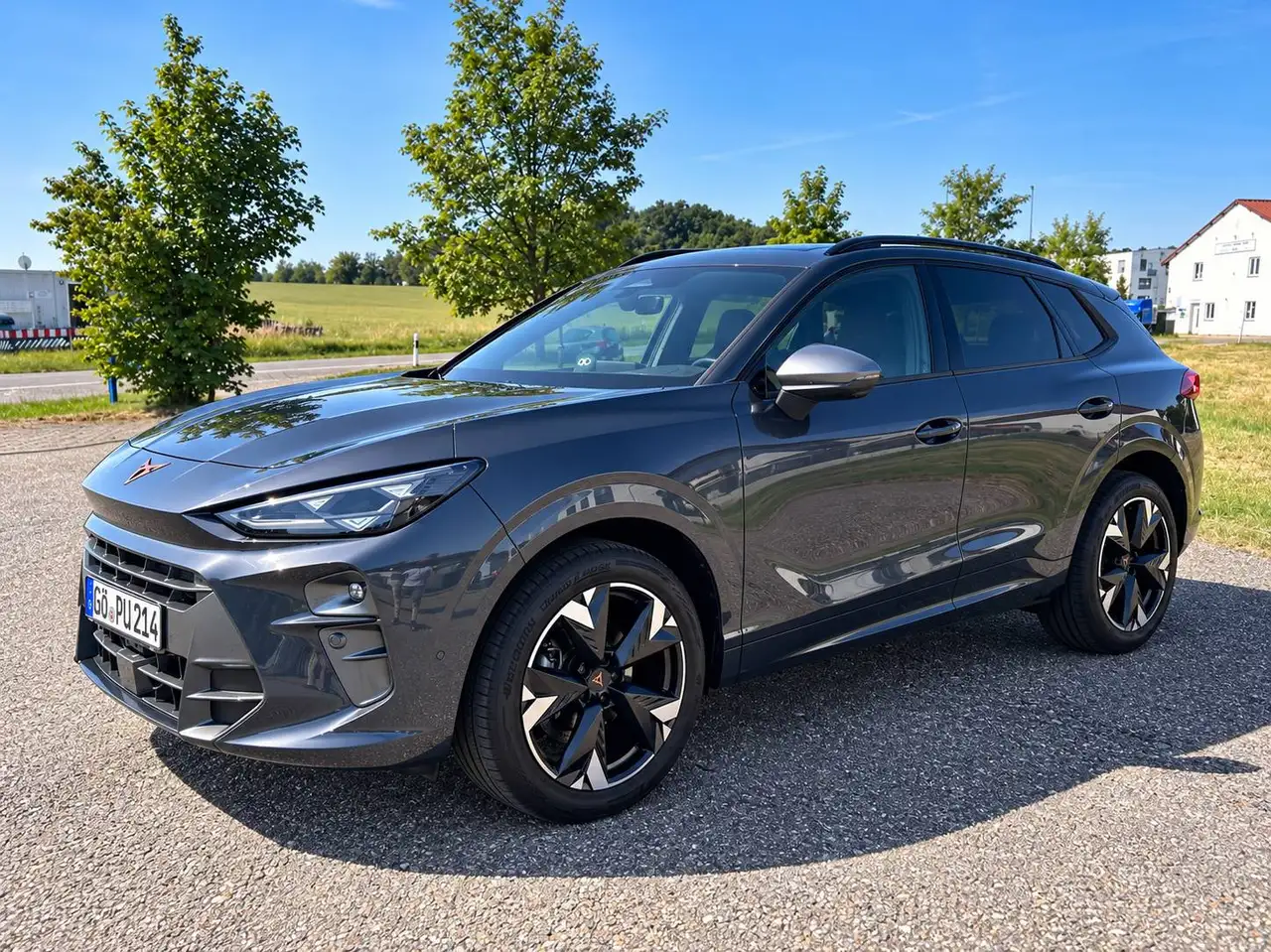CUPRA Terramar Terramar 1.5 eTSI DSG — photo 1 of 9