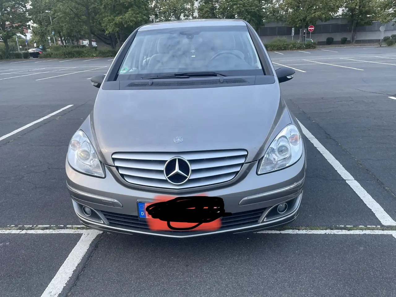 Mercedes-Benz B 180 CDI — photo 1 of 20