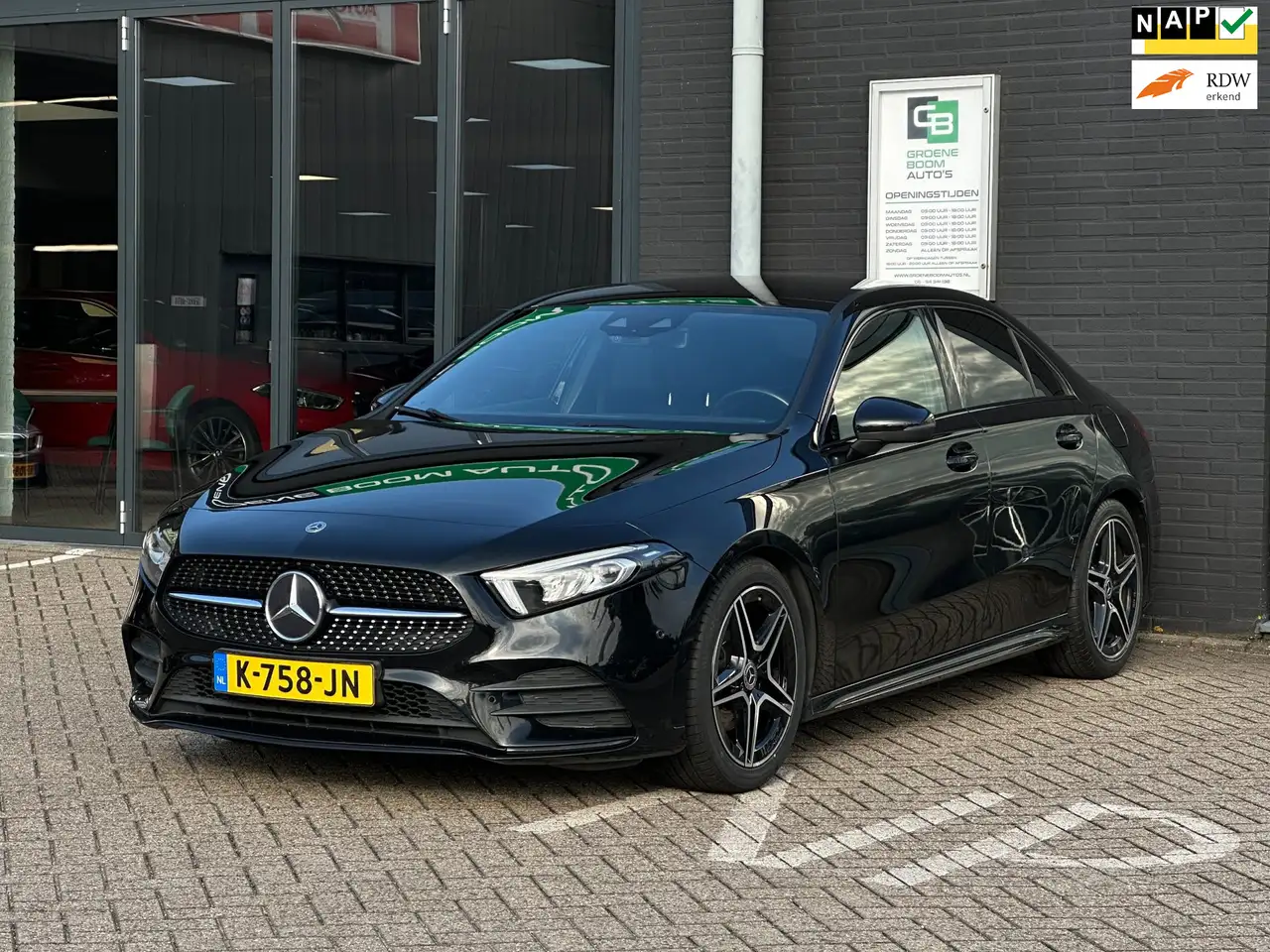 Mercedes-Benz A 180 Business Solution AMG/CAMERA/SFEERVERLICHTING/NL-A — photo 1 of 34
