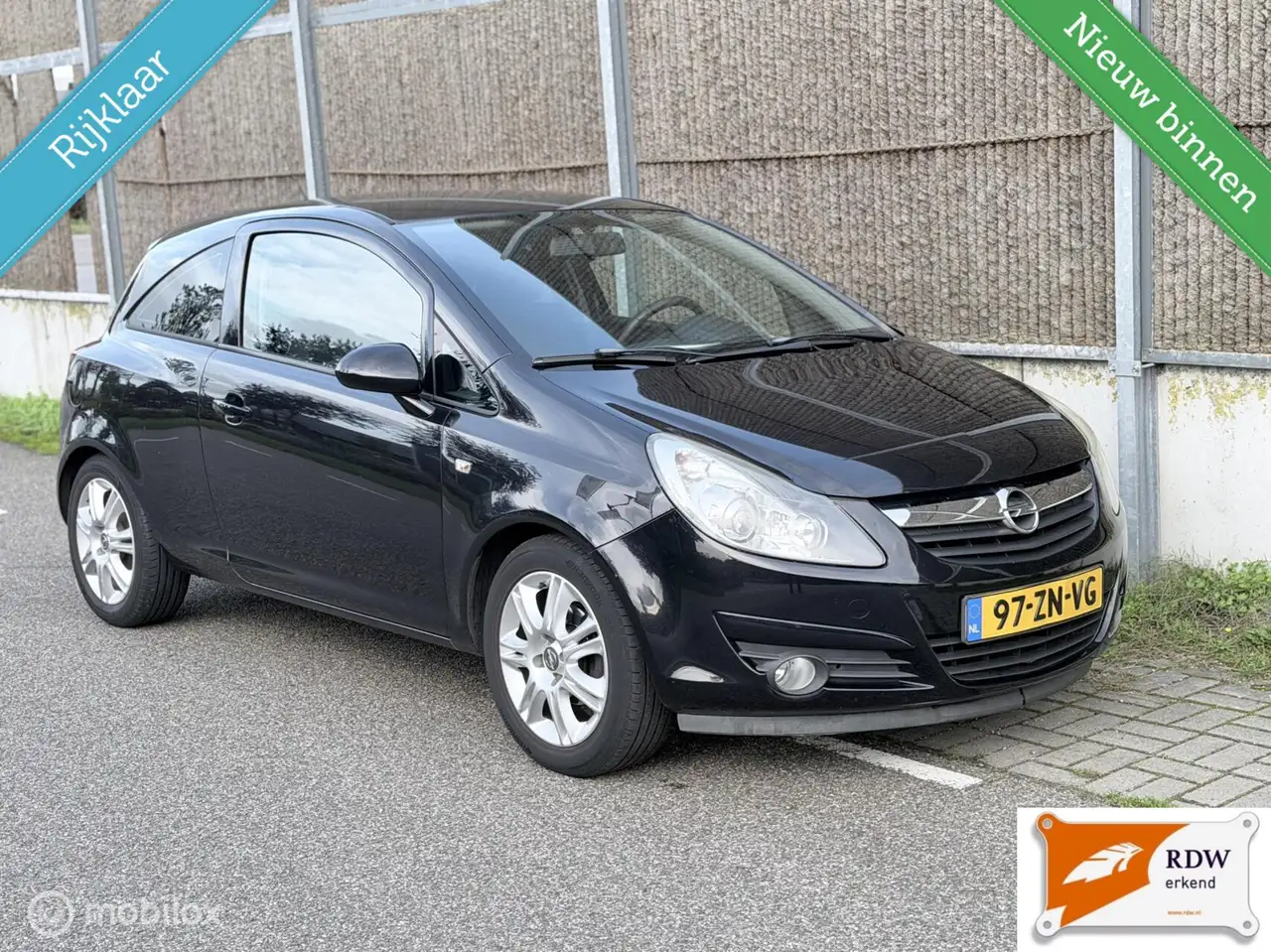 Opel Corsa 1.4-16V Executive NAP/AIRCO/CARPLAY/ANDROID AUTO/C — photo 1 of 24