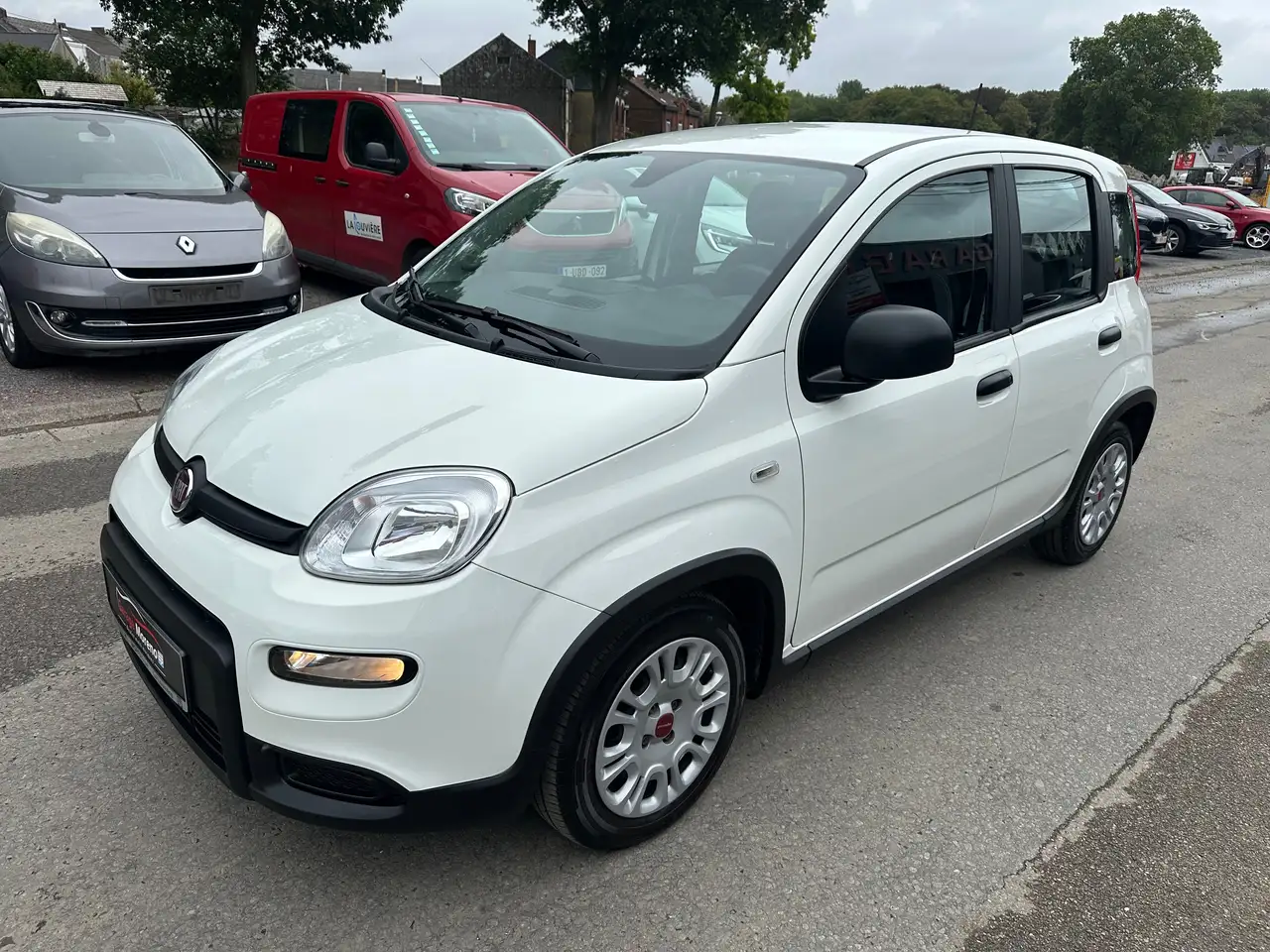 Fiat Panda Panda 1.0i MHEV Clim Auto Carplay Carnet Garantie 12 Mois — photo 1 of 15