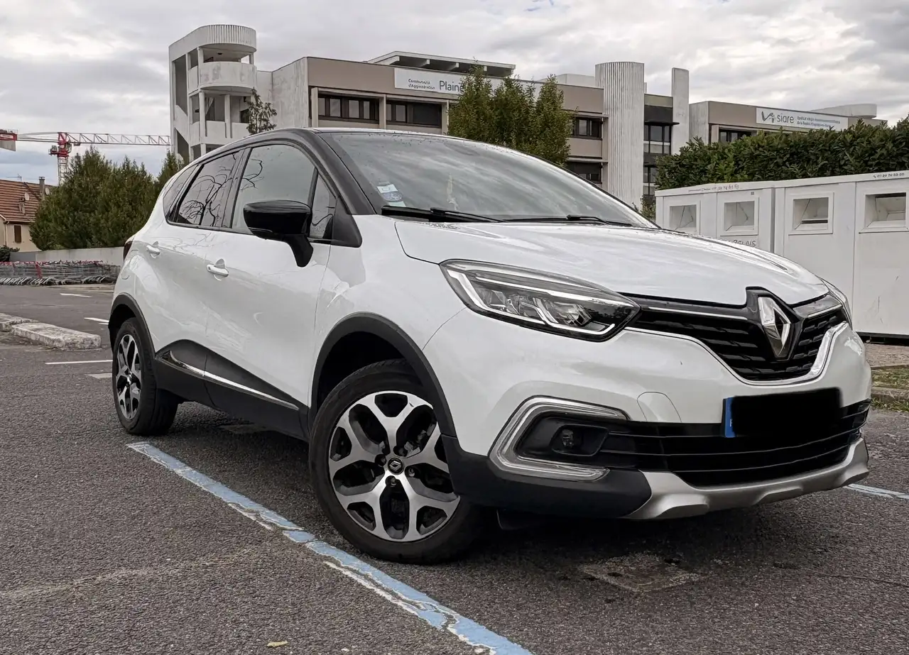 Renault Captur TCe 90 Energy Intens — photo 1 of 7