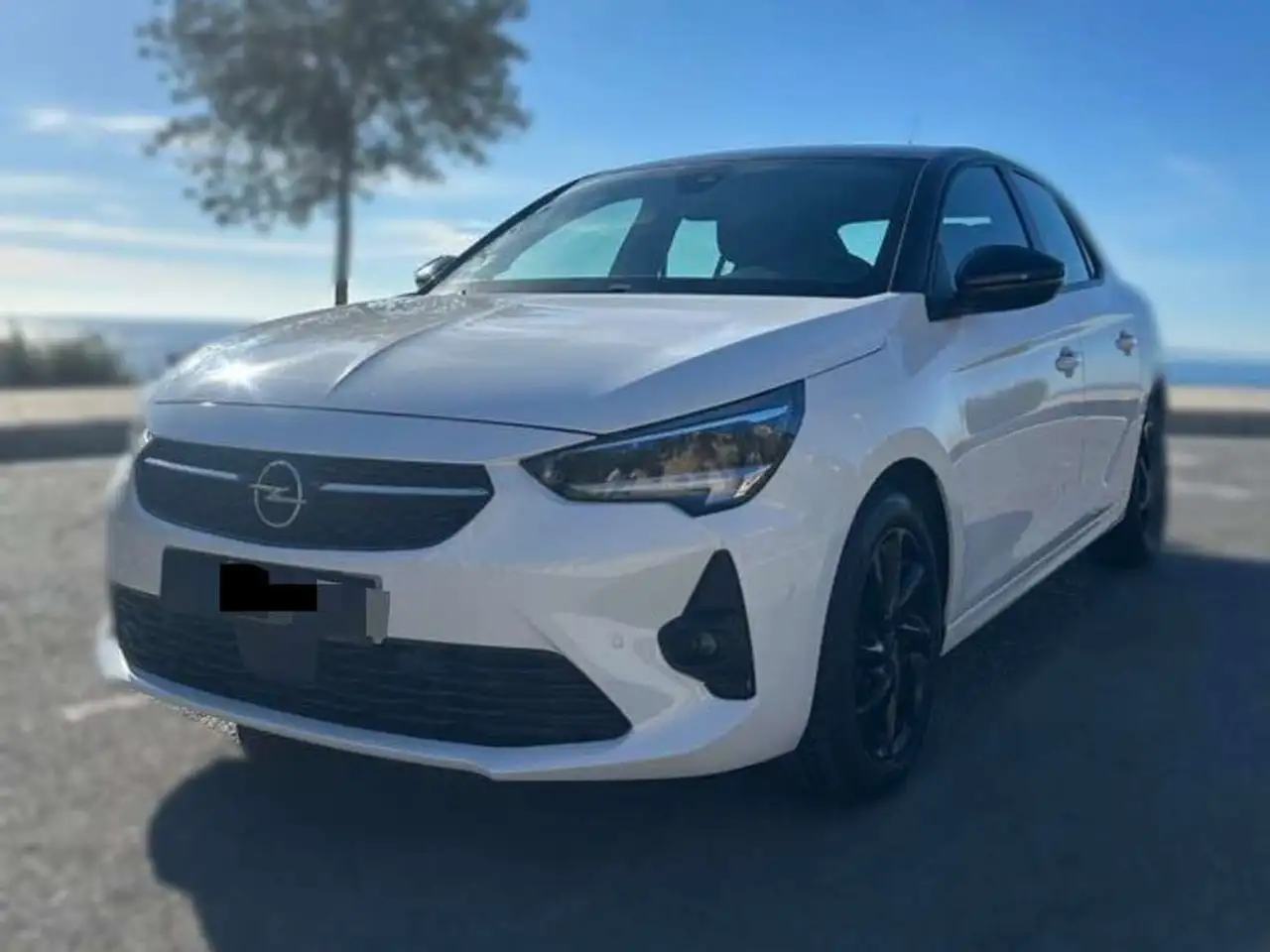 Opel Corsa GS Line — photo 1 of 12
