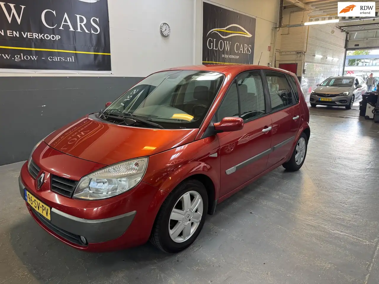 Renault Scenic 2.0-16V Privilège Luxe |AUT|CRUISE|PDC|TREKHAAK — photo 1 of 25