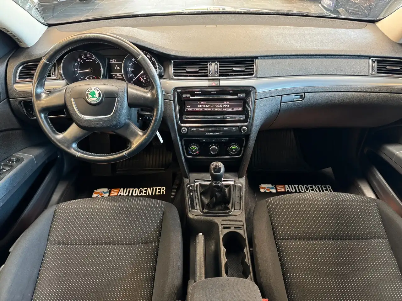 2013 Skoda Superb Combi *1.HAND*KLIMA*SZHZ*ZV*BC*TÜVNEU*, photograph 6