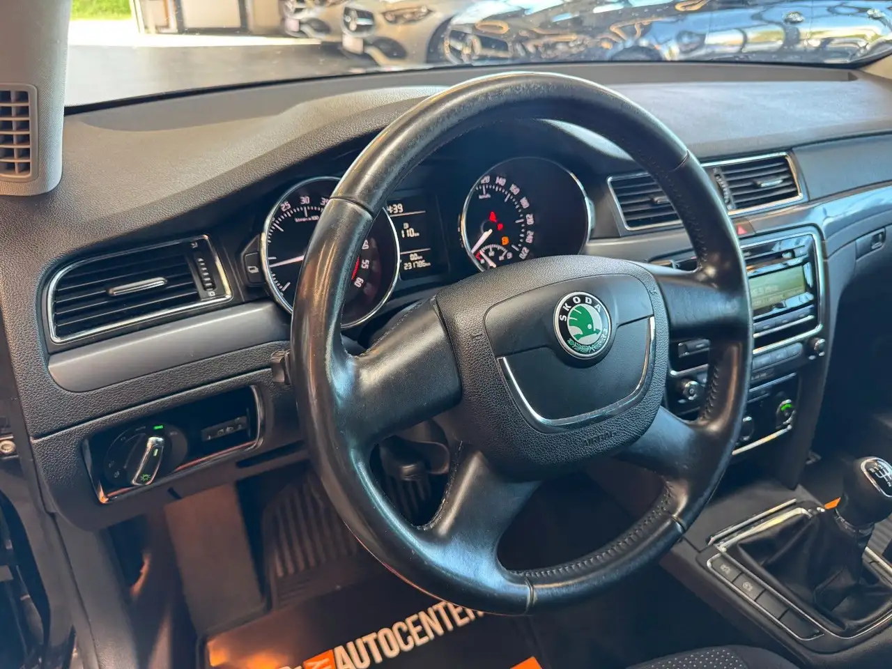 2013 Skoda Superb Combi *1.HAND*KLIMA*SZHZ*ZV*BC*TÜVNEU*, photograph 9