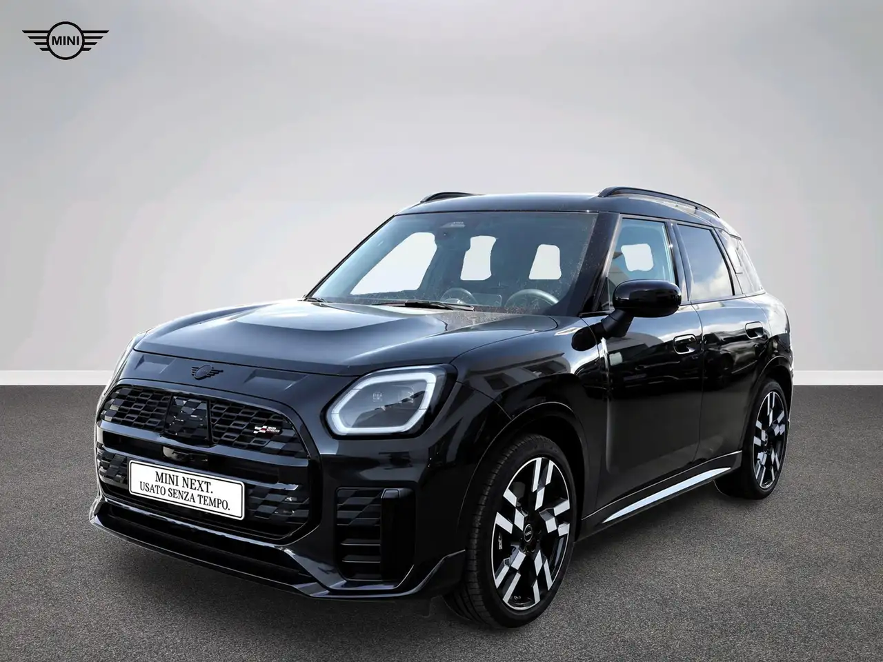 MINI Countryman D John Cooper Works — photo 1 of 17