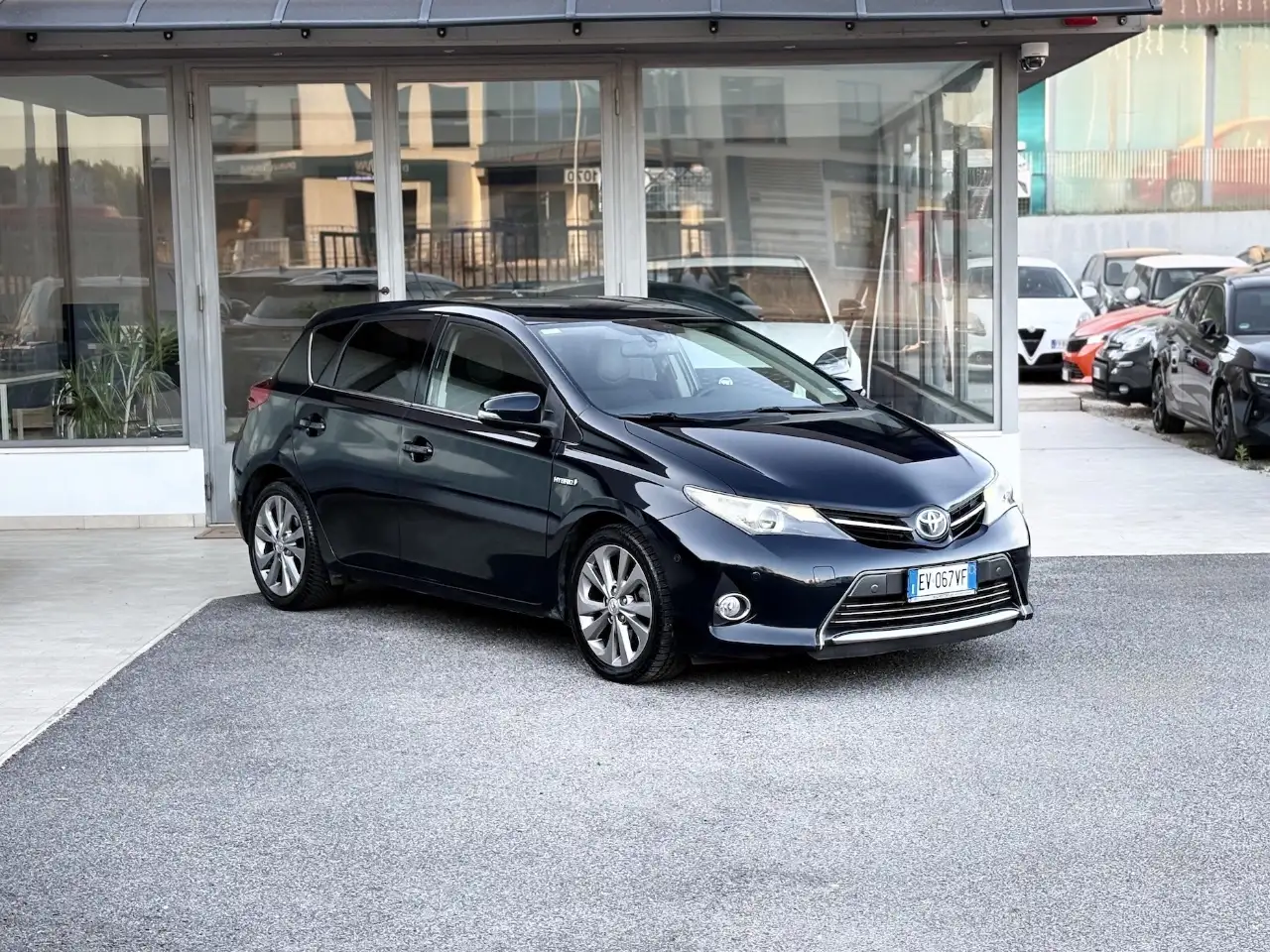Toyota Auris 1.8 Hybrid 99CV E5 Neo - 2014 — photo 1 of 12