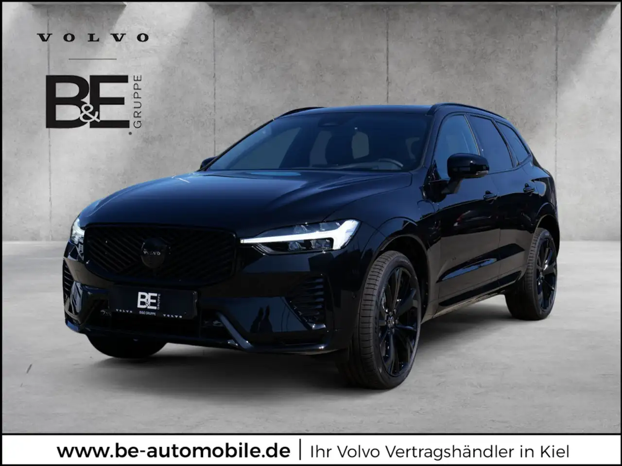 Volvo XC60 T8 Plus Black Edition Recharge Plug-In Hybrid AWD — photo 1 of 20