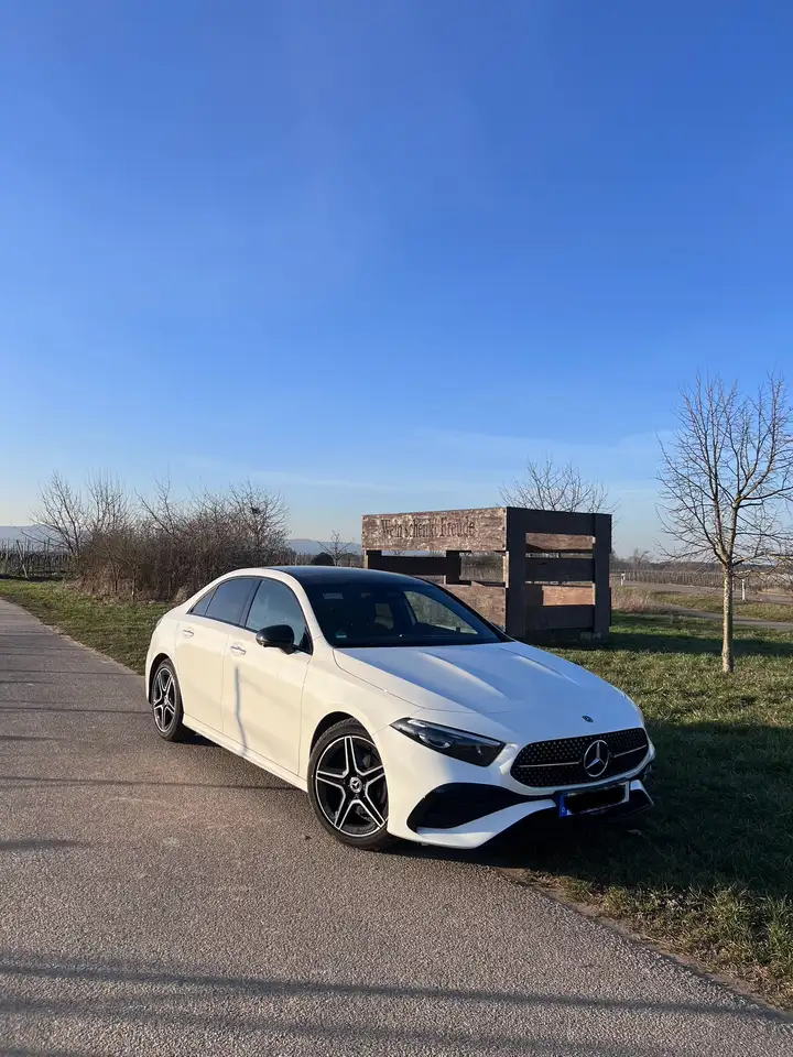 Mercedes-Benz A 200 A 200 (177.187) — photo 1 of 3