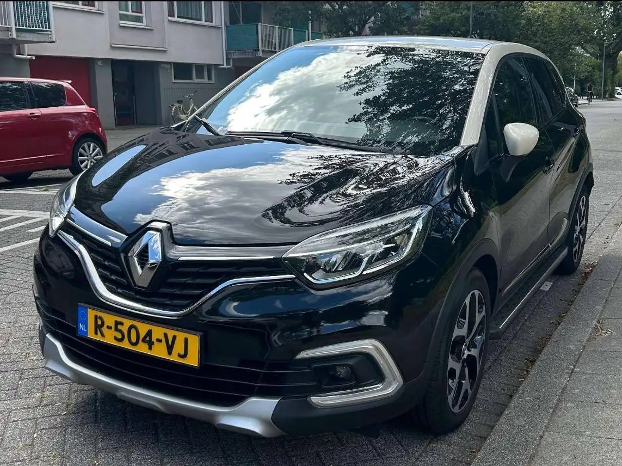 Renault Captur Captur 0.9 TCe Intens — photo 1 of 4