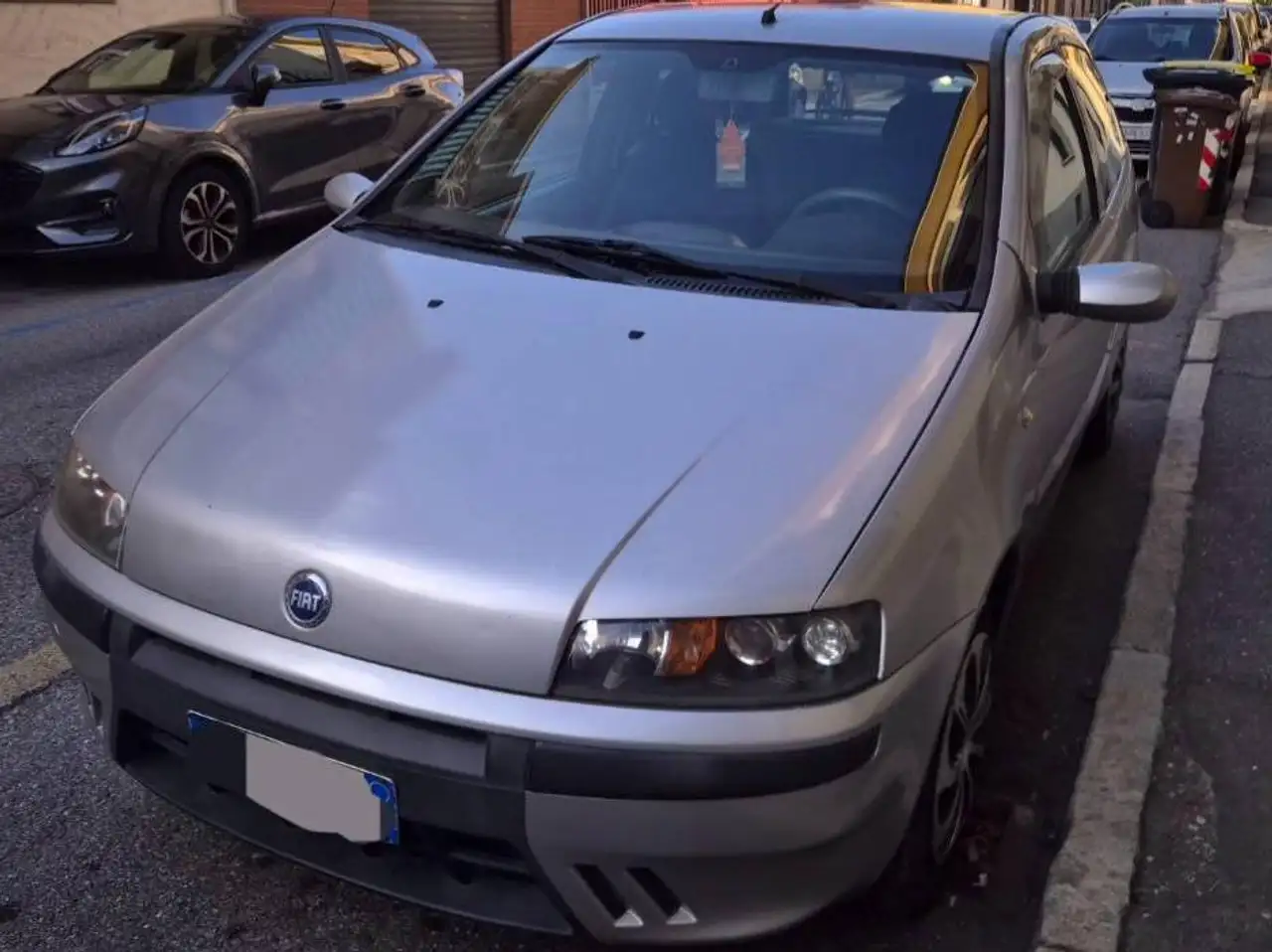 Fiat Punto Fiat punto 1999 — photo 1 of 6