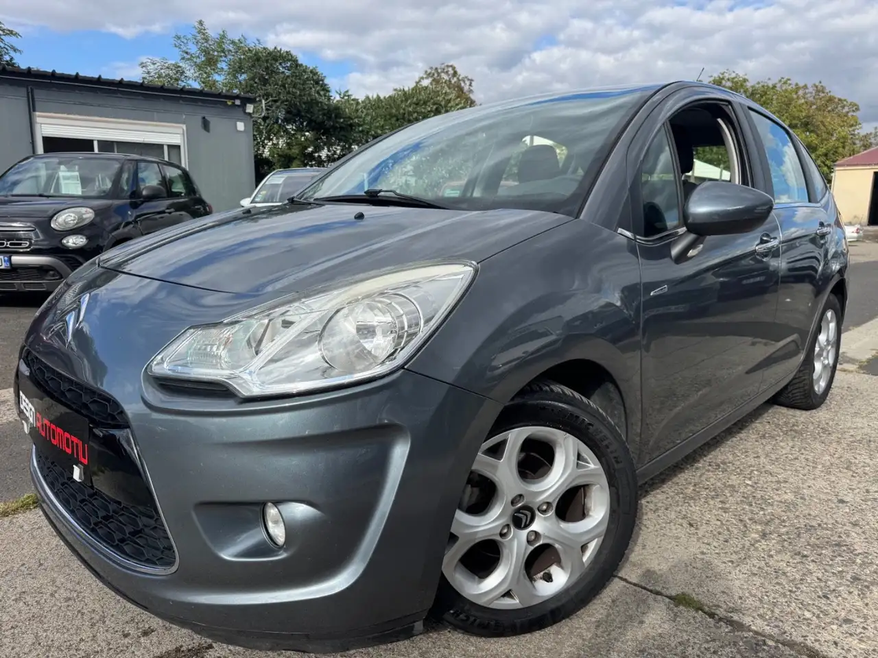 Citroen C3 1.6HDi 92CH FAP Exclusive — photo 1 of 11
