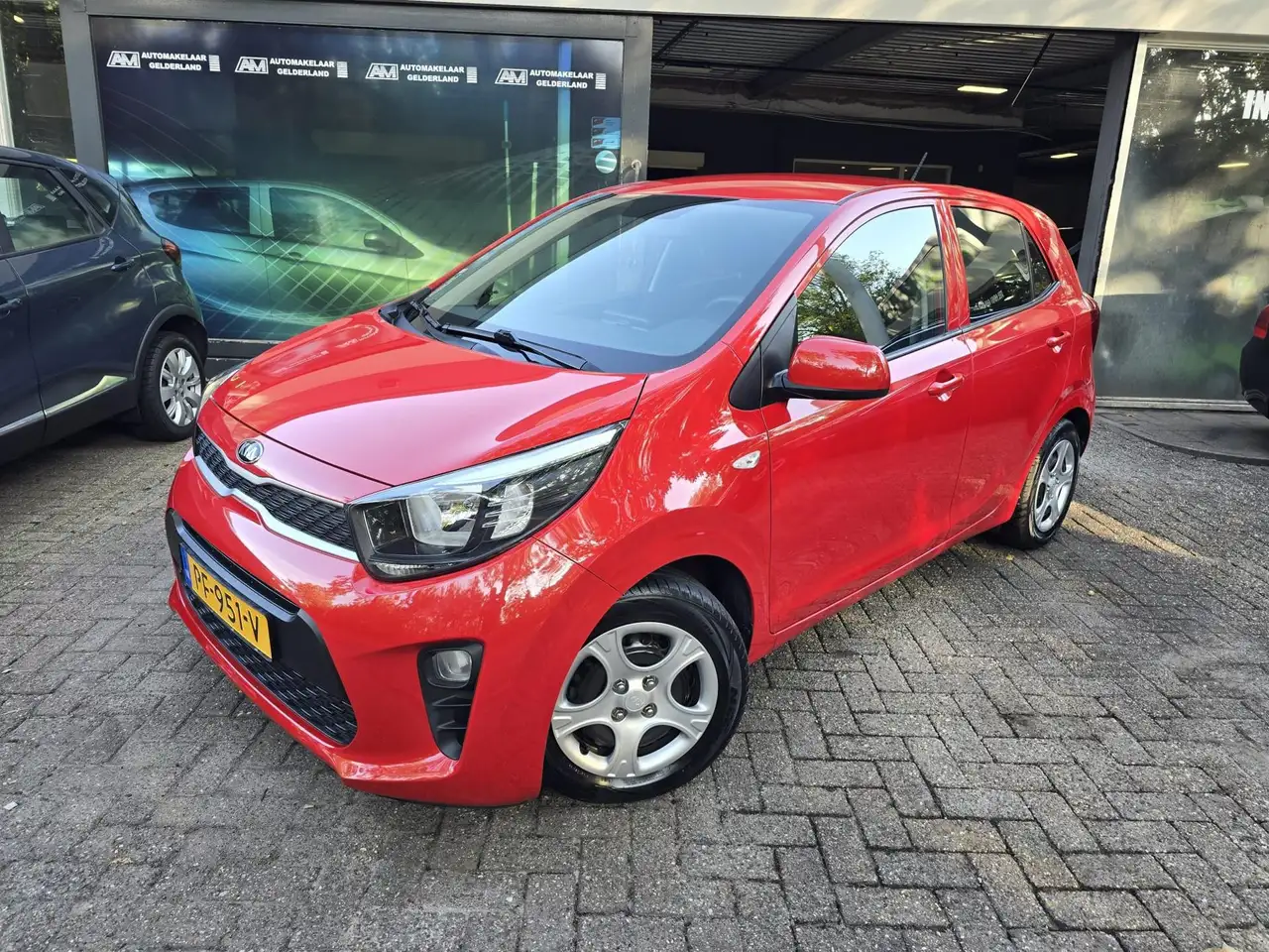 Kia Picanto 1.0 CVVT PlusLine | 1E EIGENAAR |3/6 OF 12MND GARA — photo 1 of 34