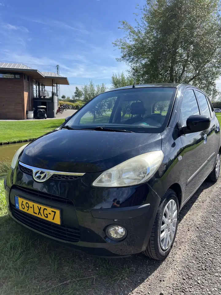 Hyundai i10 1.25i Dynamic Cool — photo 1 of 11