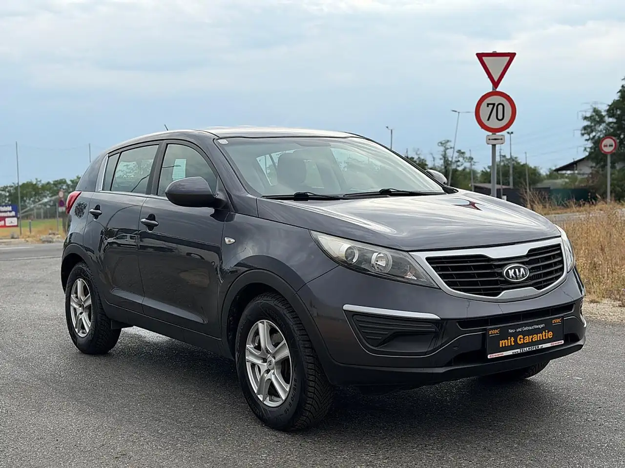 Kia Sportage Cool 1,7 CRDi DPF — photo 1 of 11