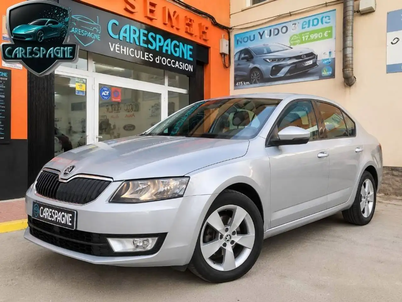 Skoda Octavia Octavia 1.6 TDI 110 Ambition — photo 1 of 14