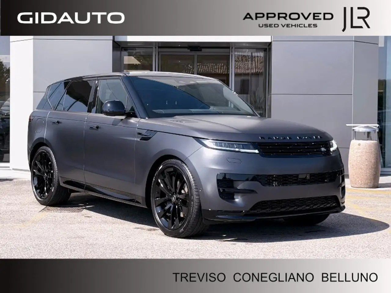 Land Rover Range Rover Sport Range Rover Sport 3.0 D300 Dynamic SE Stealth — photo 1 of 17