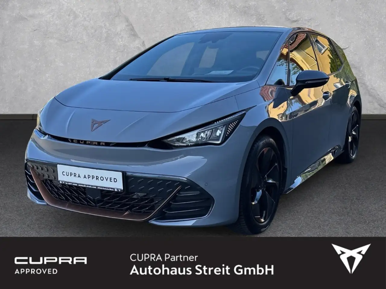 CUPRA Born Edition Dynamic 170 KW Navi Soundsystem Massagesit — photo 1 of 17