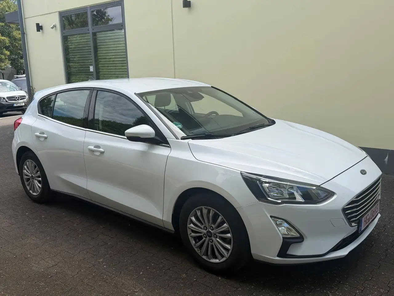 Ford Focus Focus 1.0 EcoBoost Start-Stopp-System Aut. TITANIUM X — photo 1 of 13
