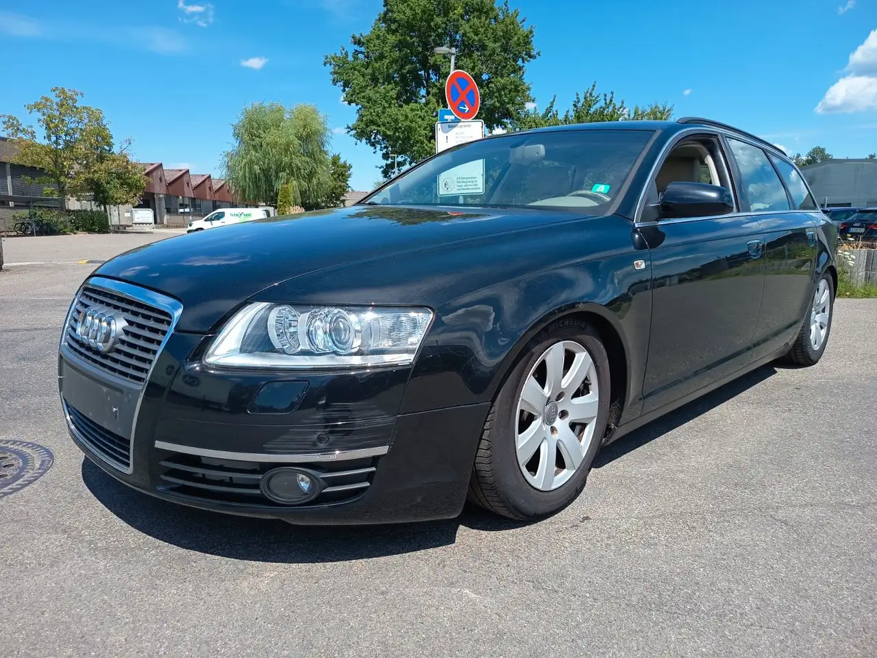 Audi A6 Avant 2.7 TDI — photo 1 of 24