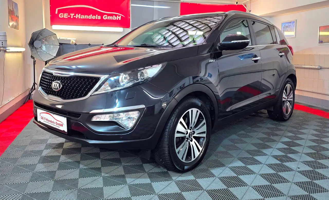 Kia Sportage 2.0 CRDI Platin 4x4 Ausst. Kamera LED Aut. Leder Panorama — photo 1 of 28