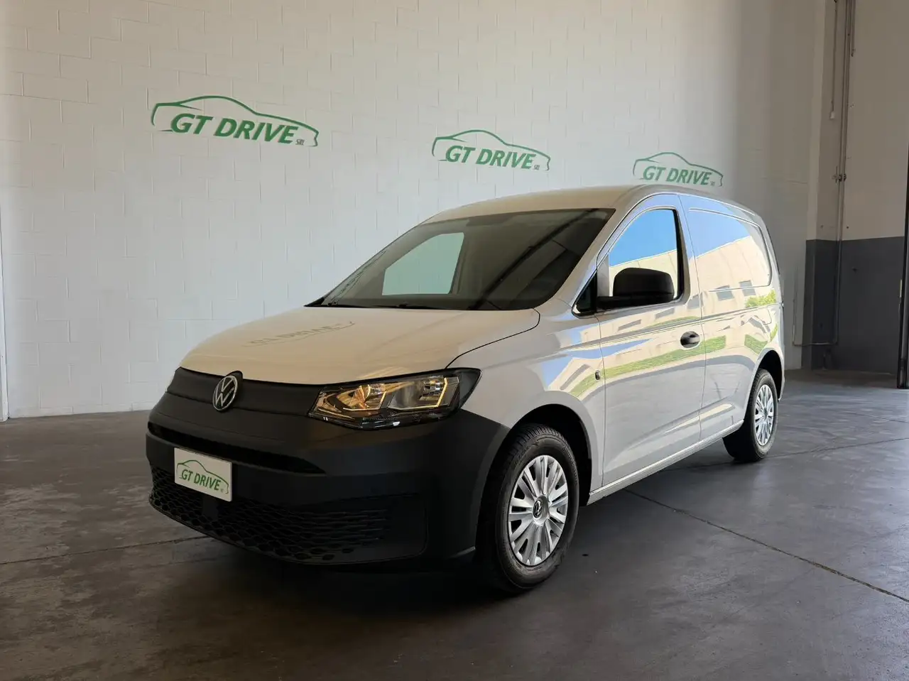 Volkswagen Caddy CADDY KA CARGO 75 CRD SG6 2.0 TDI 102 CV FURGONE *MANUALE* — photo 1 of 15