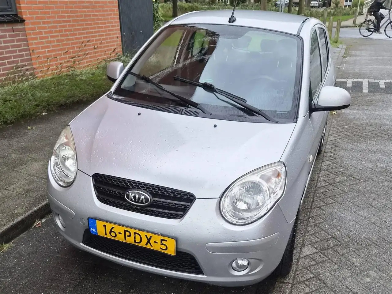 Kia Picanto Picanto 1.0 2011 nieuwe apk sept 2027 — photo 1 of 15