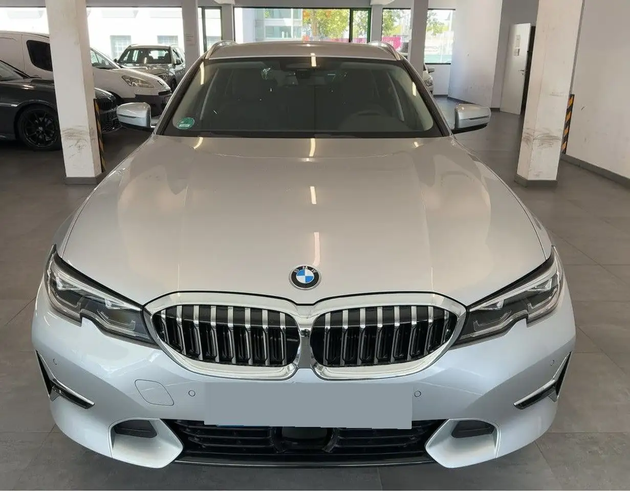 2021 BMW 330 e Luxury Line*erst echte 460km*NEUWERTIG*, photograph 4