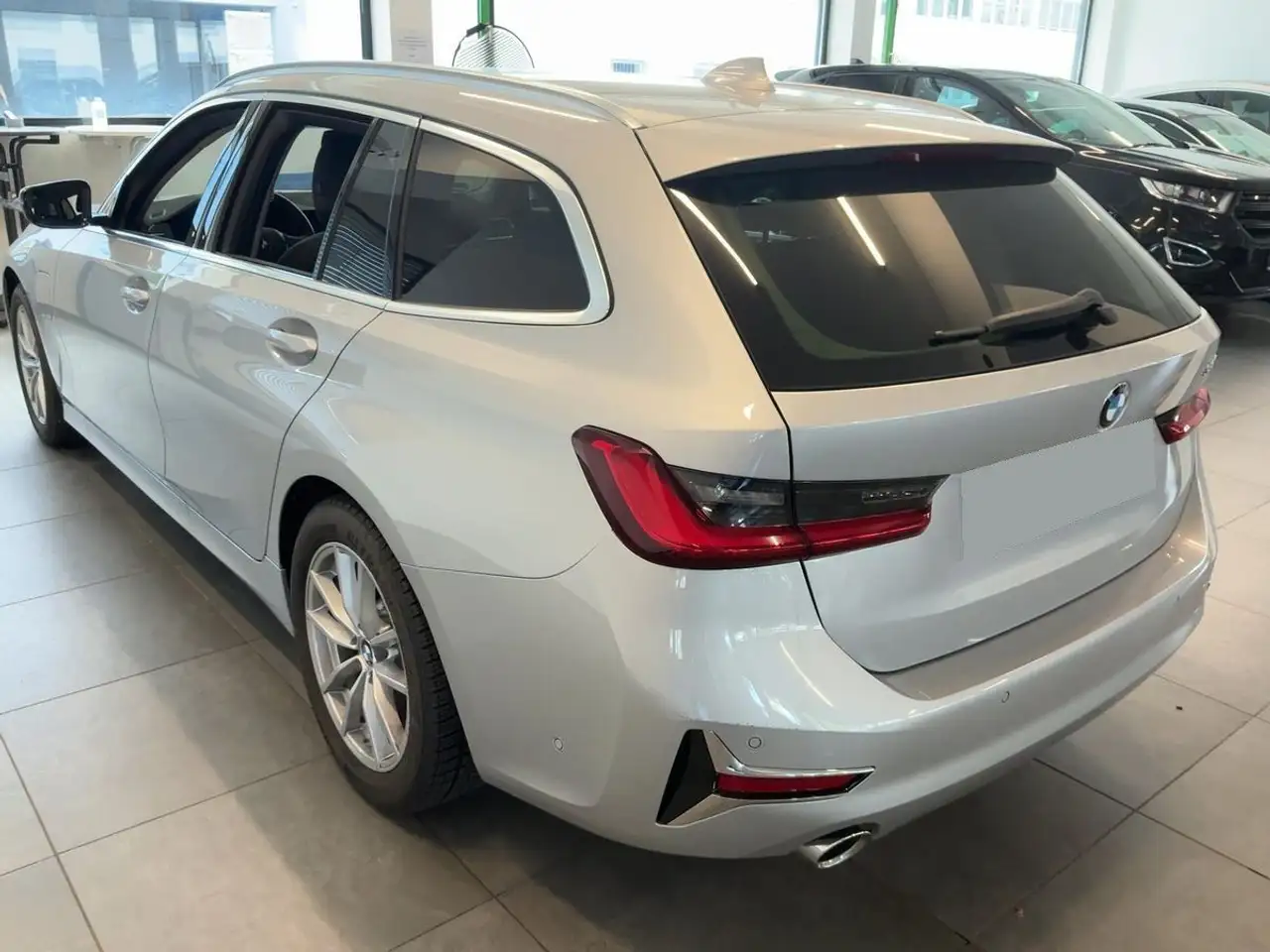 2021 BMW 330 e Luxury Line*erst echte 460km*NEUWERTIG*, photograph 2