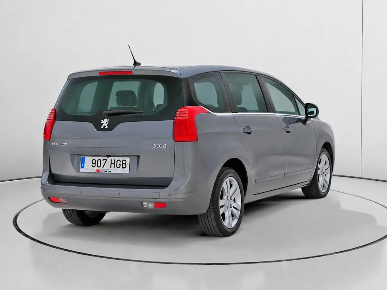 2011 Peugeot 5008 1.6HDI Premium 112, photograph 3