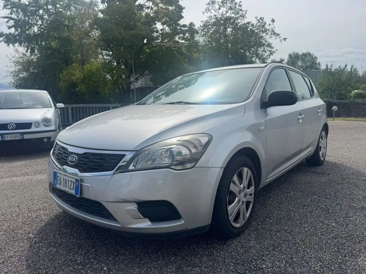 Kia Ceed / cee'd 1.6 CRDi VGT 90CV 5p. LX — photo 1 of 15