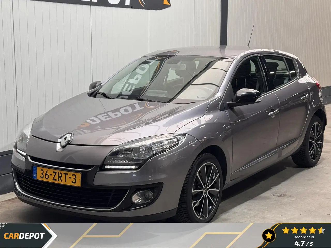 Renault Megane 1.2 TCe Bose — photo 1 of 30