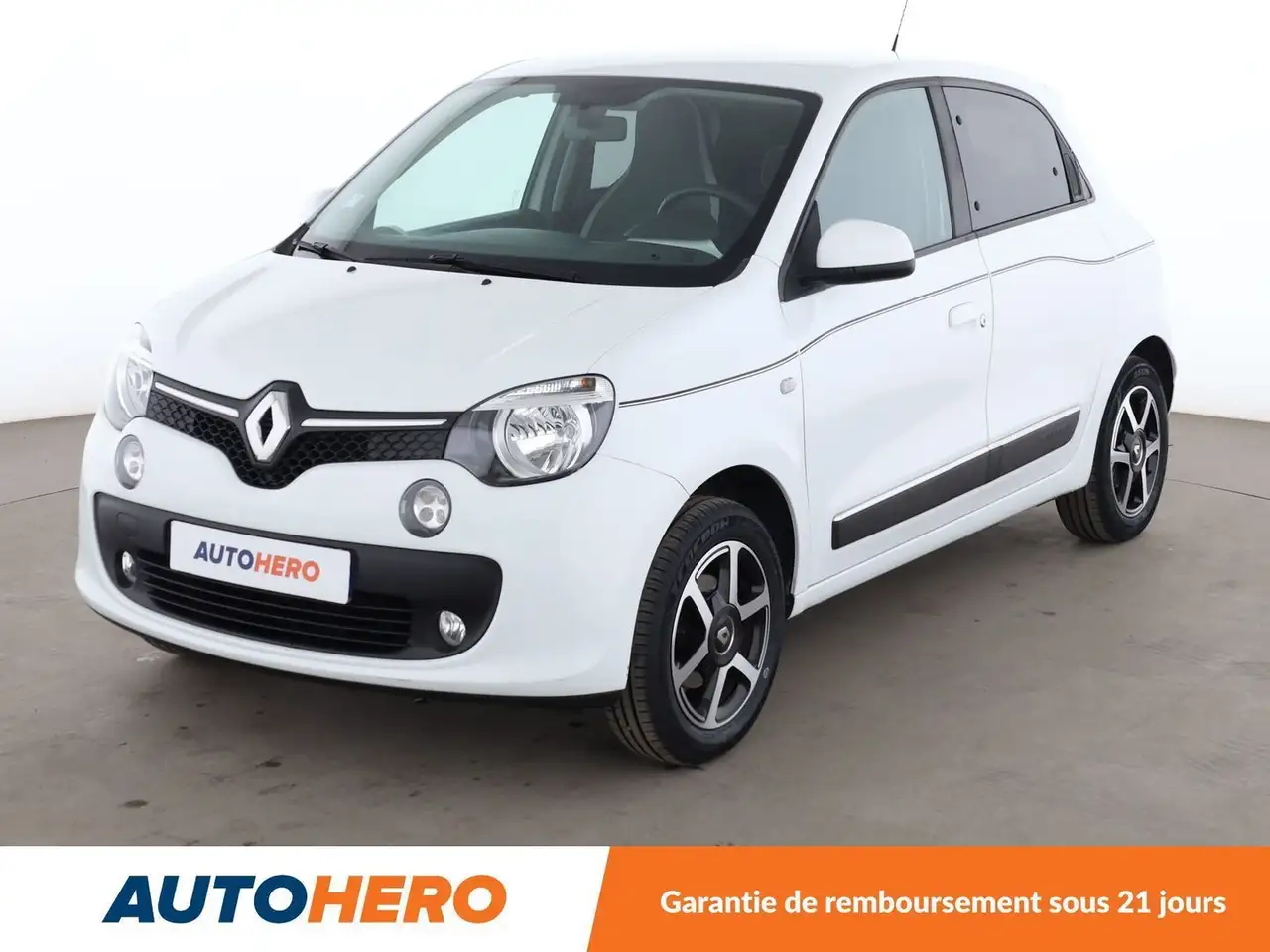 Renault Twingo 0.9 TCe Intens EDC — photo 1 of 32