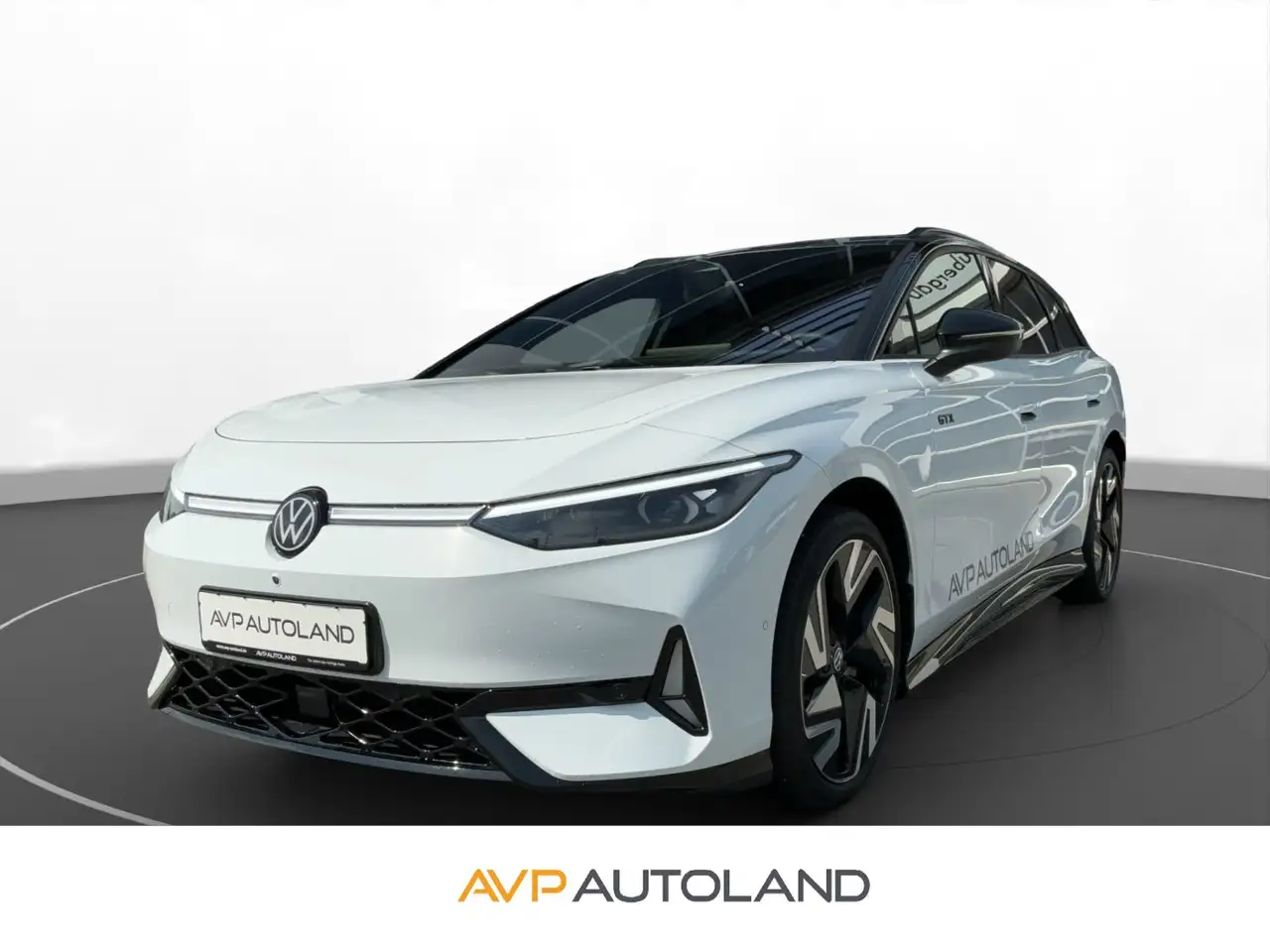 Volkswagen ID.7 Tourer 4MOTION GTX | EXT. PLUS | INT. PLUS — photo 1 of 15
