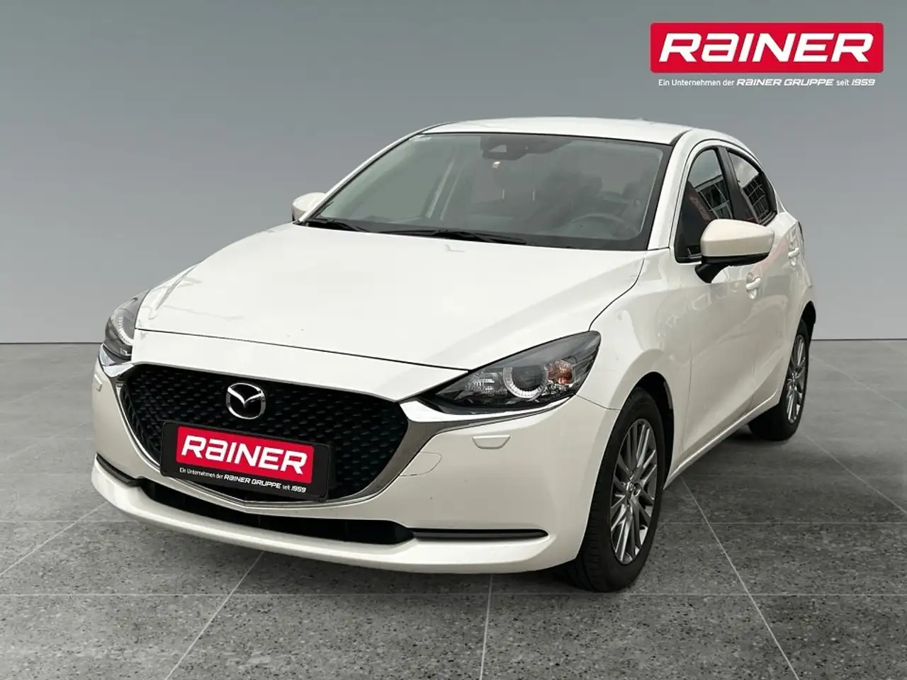 Mazda 2 Mazda2 G75 Takumi — photo 1 of 10