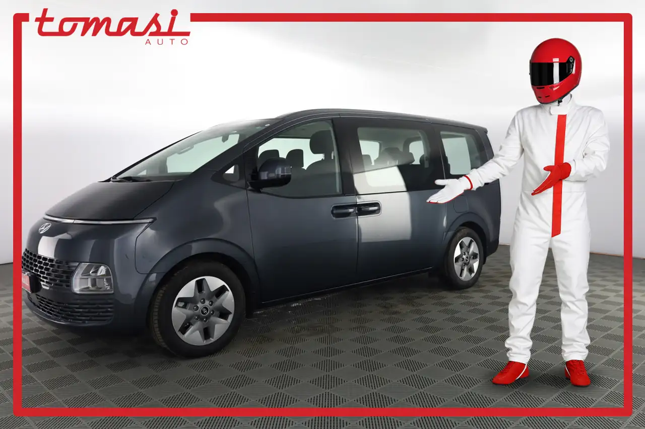 Hyundai STARIA Staria 2.2 AT 2WD 9 posti Wagon — photo 1 of 15