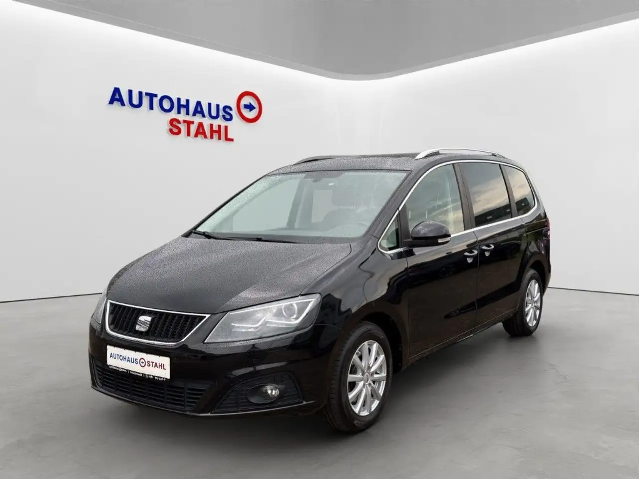 SEAT Alhambra 2.0 TDI Ecomotive DSG Style — photo 1 of 26