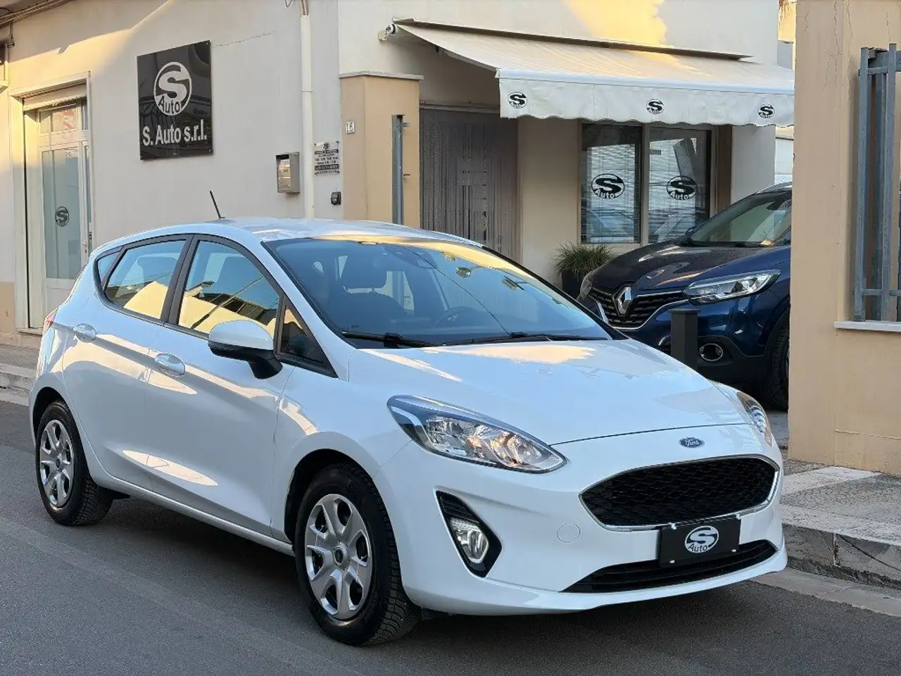 Ford Fiesta 1.5 EcoBlue 95CV Business — photo 1 of 15