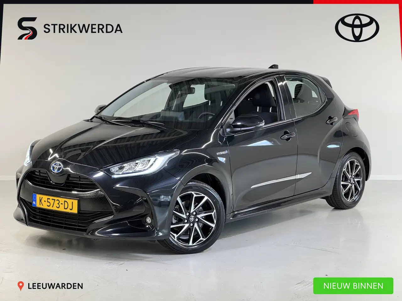 Toyota Yaris 1.5 Hybrid First Edition — photo 1 of 32