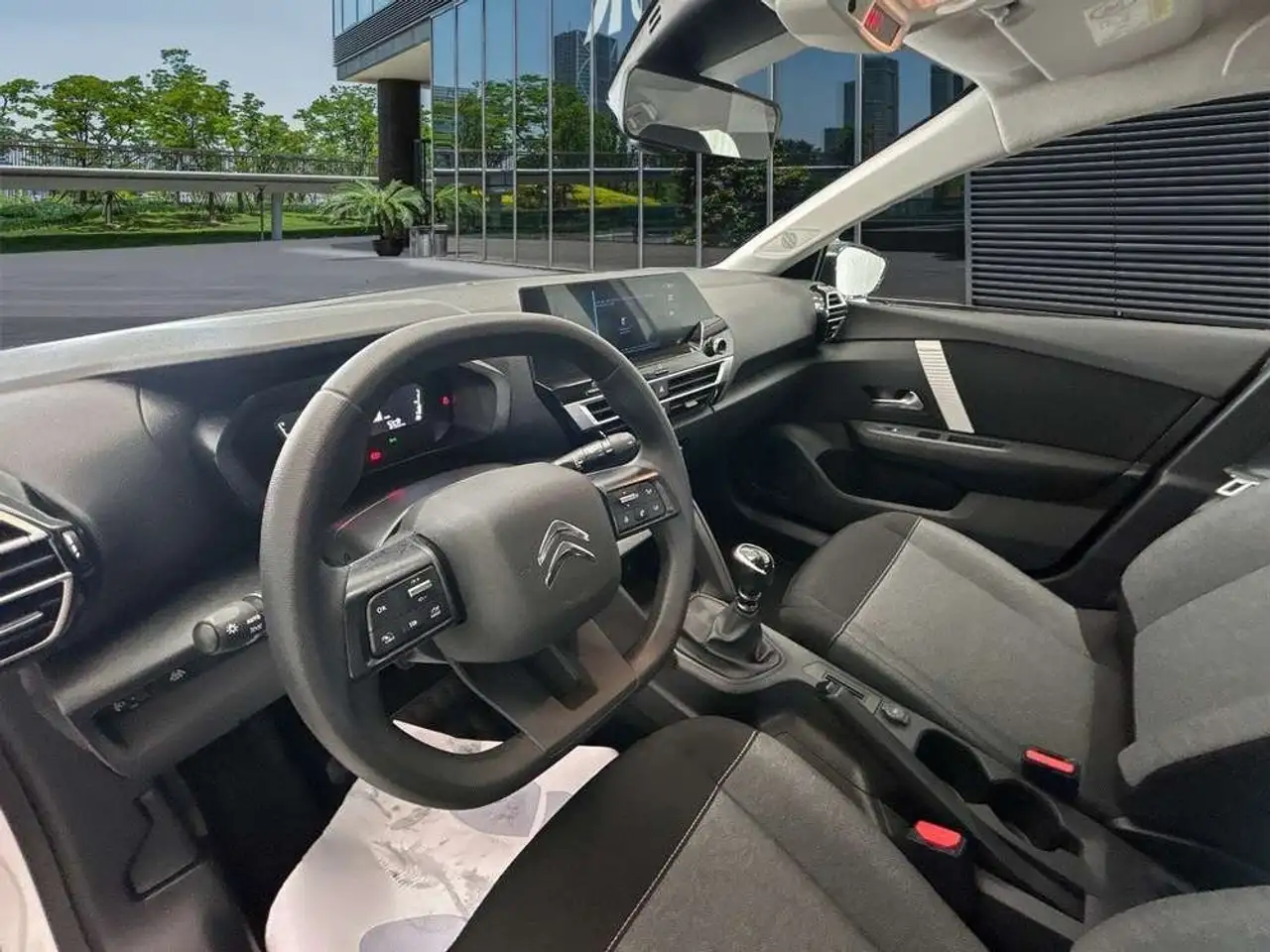 Citroen C4 1.5 BlueHDI S&S Live Pack 110 — photo 1 of 1