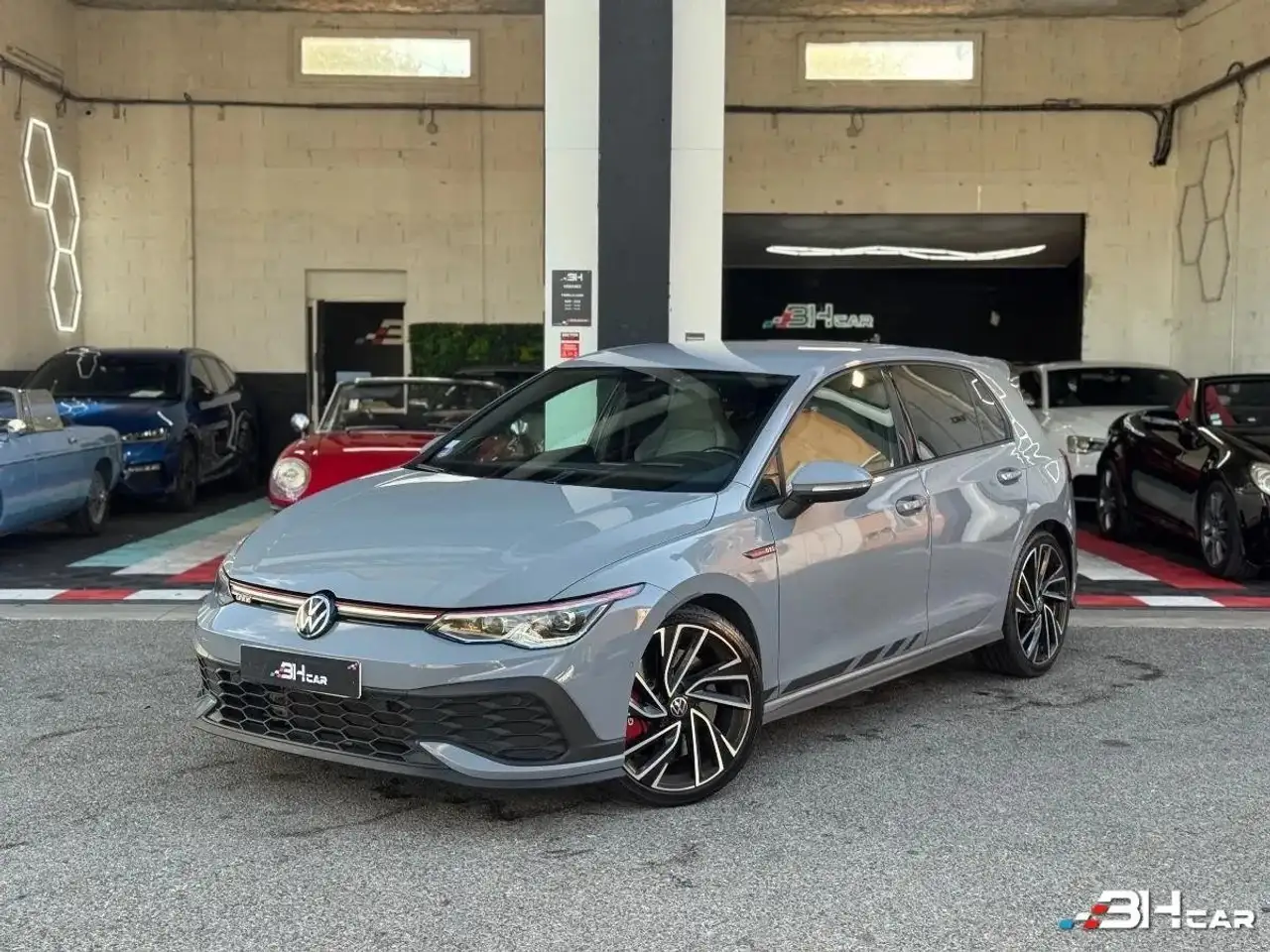 Volkswagen Golf 8 GTI CLUBSPORT 2.0 TSI 300cv DSG / CAMERA / CARPLAY / TETE HAUTE / SUIVI / GARANTIE — photo 1 of 29