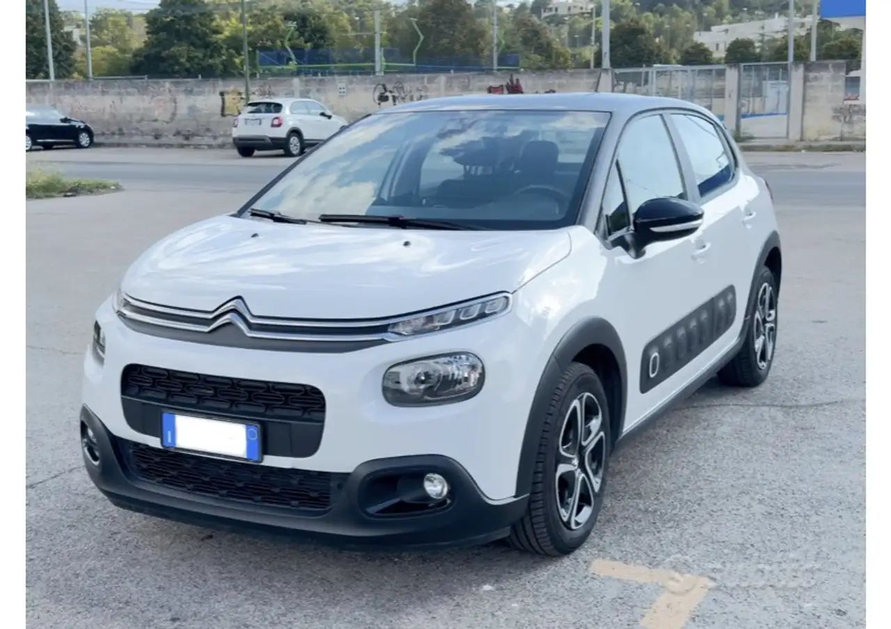 Citroen C3 C3 III 20171.2 puretech Shine s — photo 1 of 7