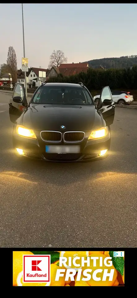BMW 318 318d 2009 — photo 1 of 4
